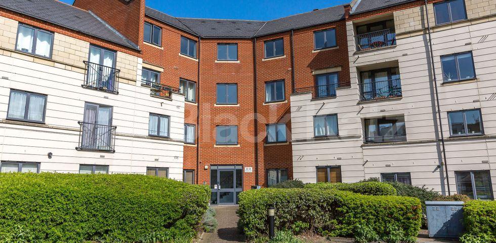 			2 BED 2 BATH!, 2 Bedroom, 2 bath, 1 reception Flat			 Tollington Way, HOLLOWAY